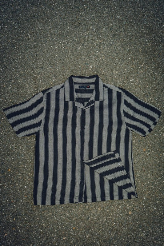 Men's textured striped shirt by Generation XYZ featuring a classic collar and long sleeves, displayed on a mannequin.
