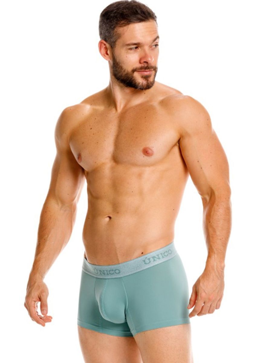 Green Unico ceramic trunk by CITYBOYZ★USA featuring detailed ceramic craftsmanship and a sturdy trunk design.
